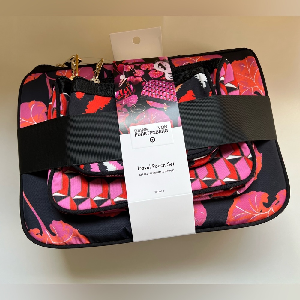 DVF for target travel pouch